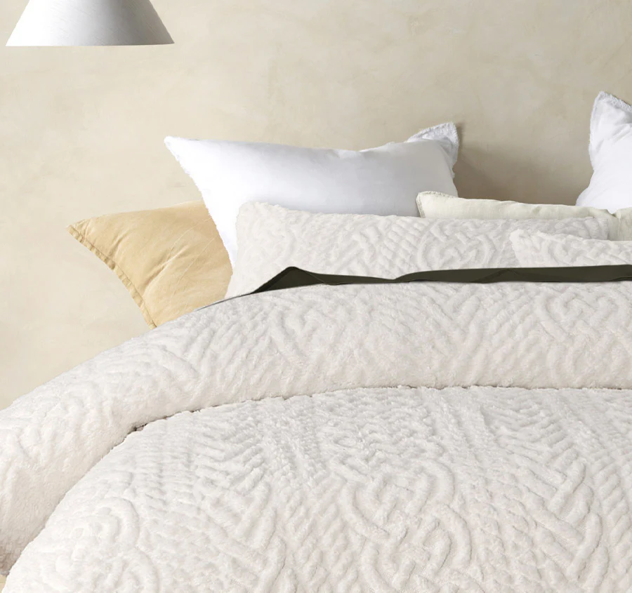 Montana Teddy Fleece Quilt Cover Set Range Cream - Image 4