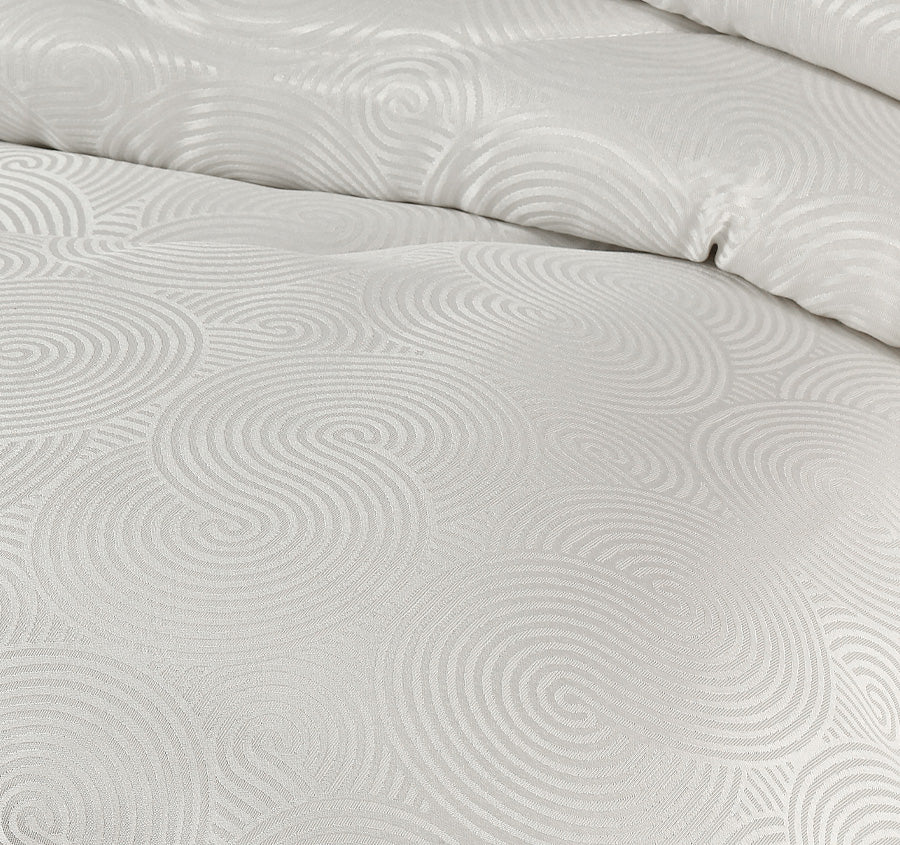 Vera Comforter Set Range - Image 2