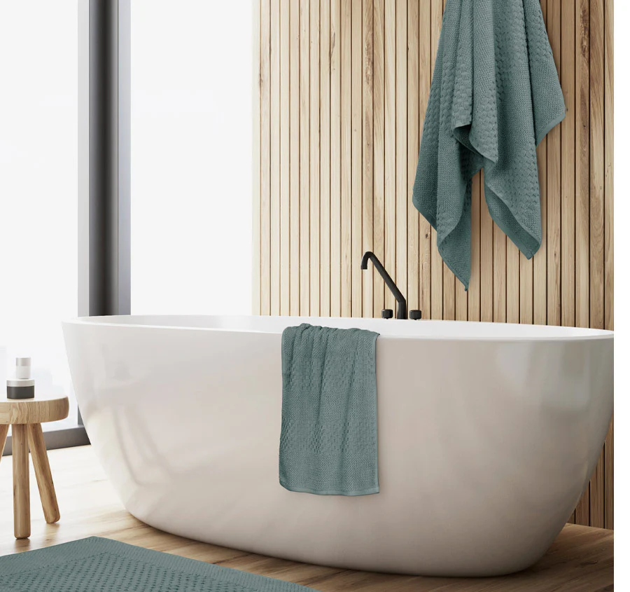 Portland 550GSM 5 Piece Towel Set Green - Image 3