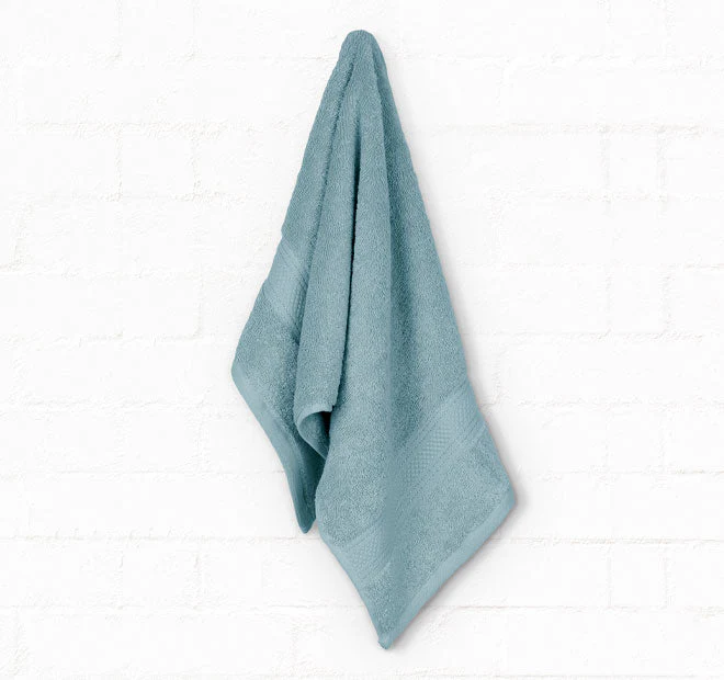 St Regis 600GSM Bath Towel Range Mist - Image 5