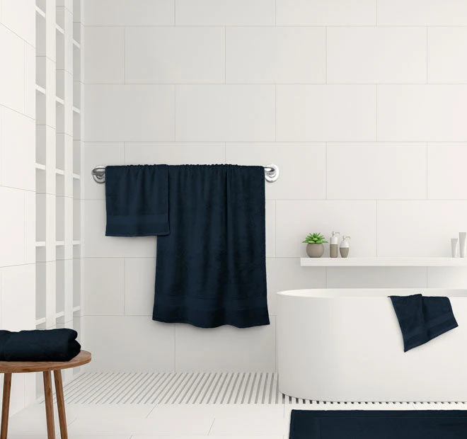 St Regis 600GSM Bath Towel Range Navy - Image 3