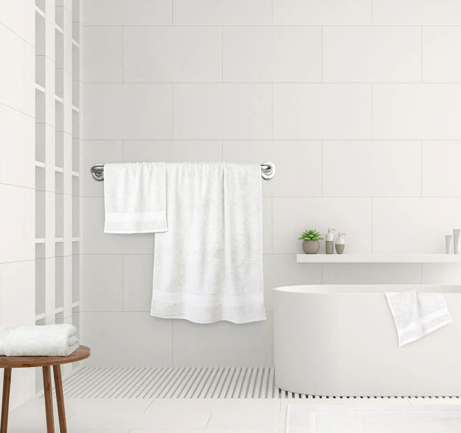 St Regis 600GSM Bath Towel Range White - Image 3