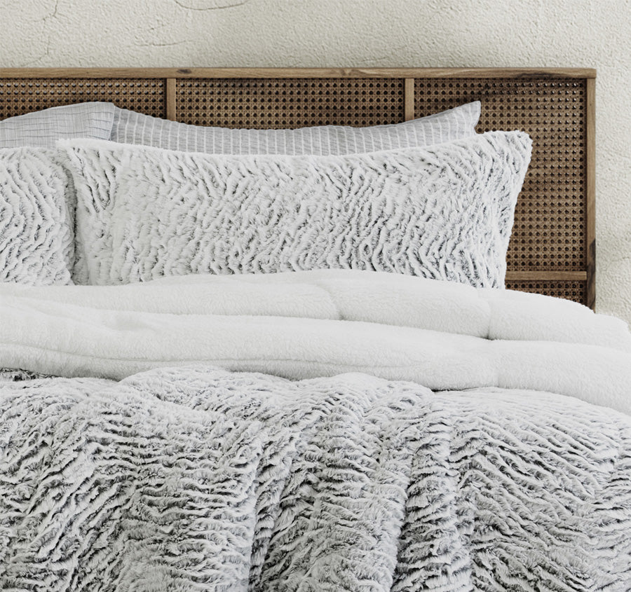 Faux Fur Sherpa Comforter Set Silver - Image 4