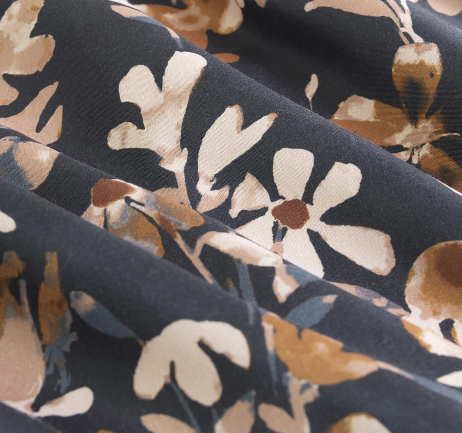 Florentine Quilt Cover Set Range Navy - Image 2