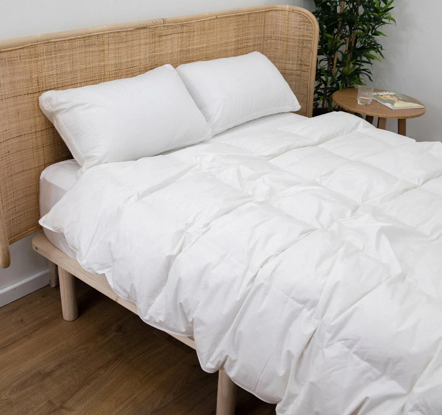 Duck Down Mid-Warmth 80% Quilt Range - Image 2