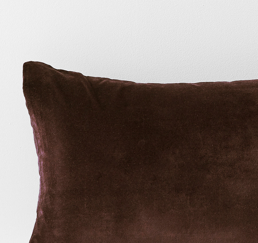 Luxury Velvet Standard Pillowcase Chocolate - Image 2