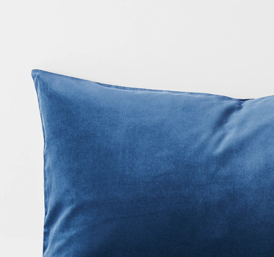 Luxury Velvet Standard Pillowcase Royal - Image 2