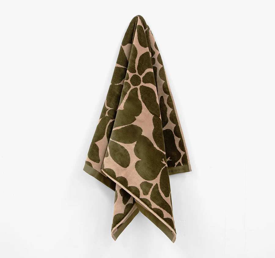 Palma Petal 560GSM Cotton Bath Towel Range Caper and Shell - Image 3