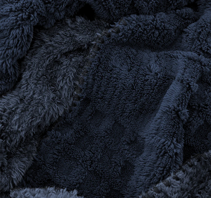 Lattice Sherpa Blanket Range Navy - Image 3