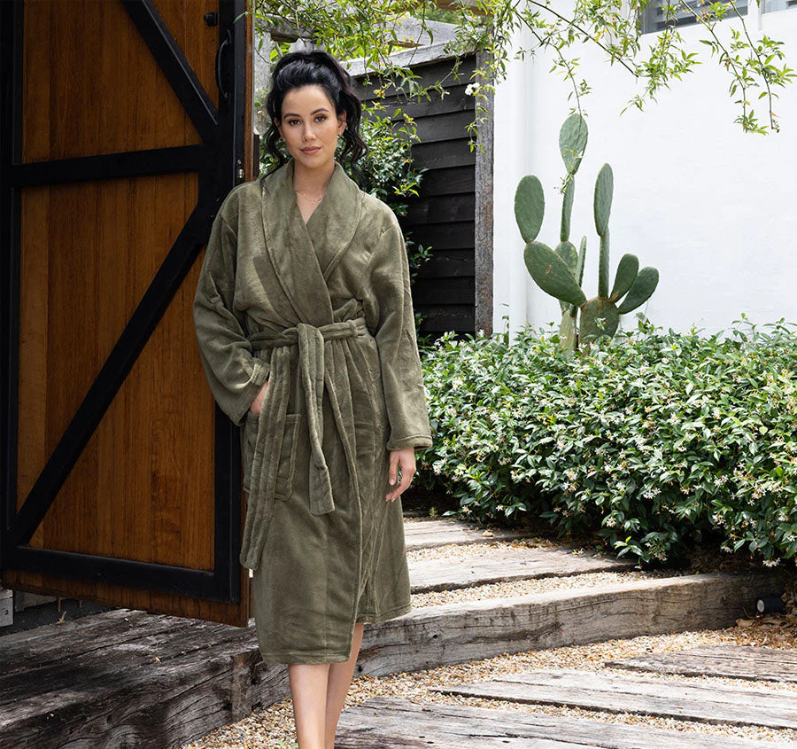 Microplush Bathrobe Range Olive - Image 2