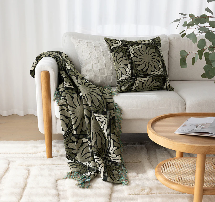 Zinnia 50x50cm Filled Cushion Moss - Image 5