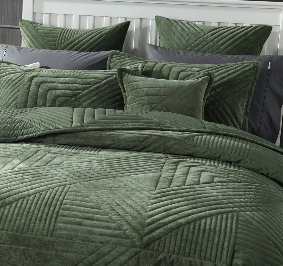 Samatra Coverlet Set Range Olive - Image 4