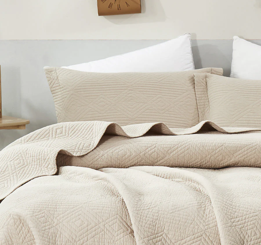 Diamond European Pillowcase Dust - Image 3