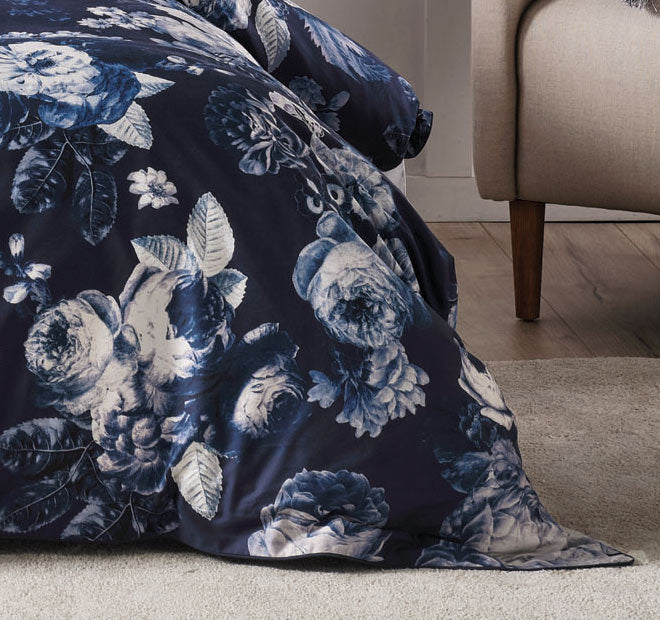 Jardin Quilt Cover Set Range Navy - Image 3