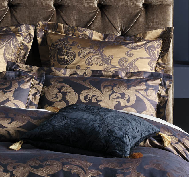 Verity Quilt Cover Set Range Navy - Image 4
