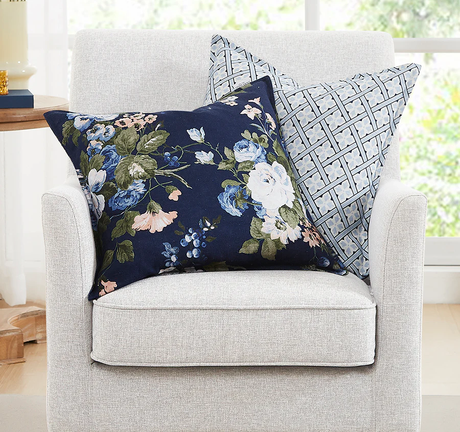 Rosemore 50x50cm Filled Cushion Midnight - Image 4
