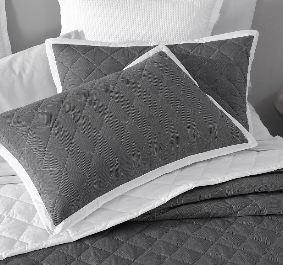 Essex Standard Pillowsham Charcoal - Image 3