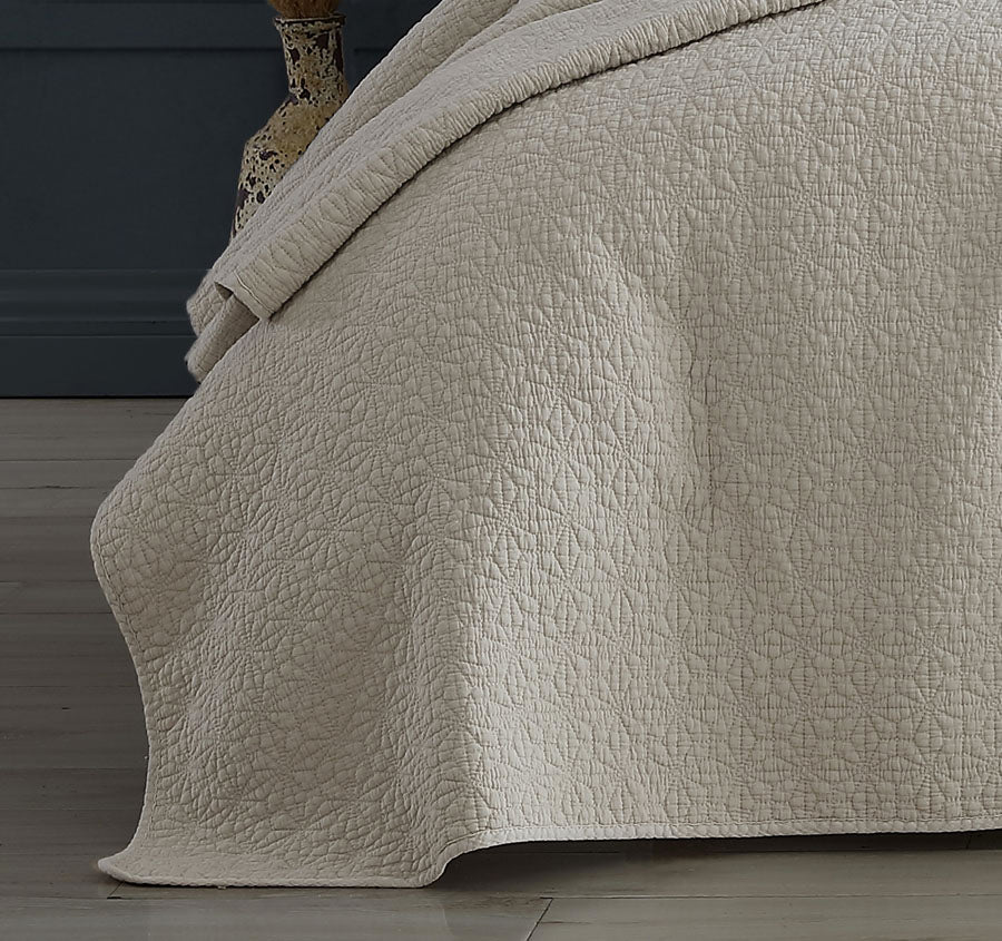 Kayo Coverlet Range Linen - Image 3