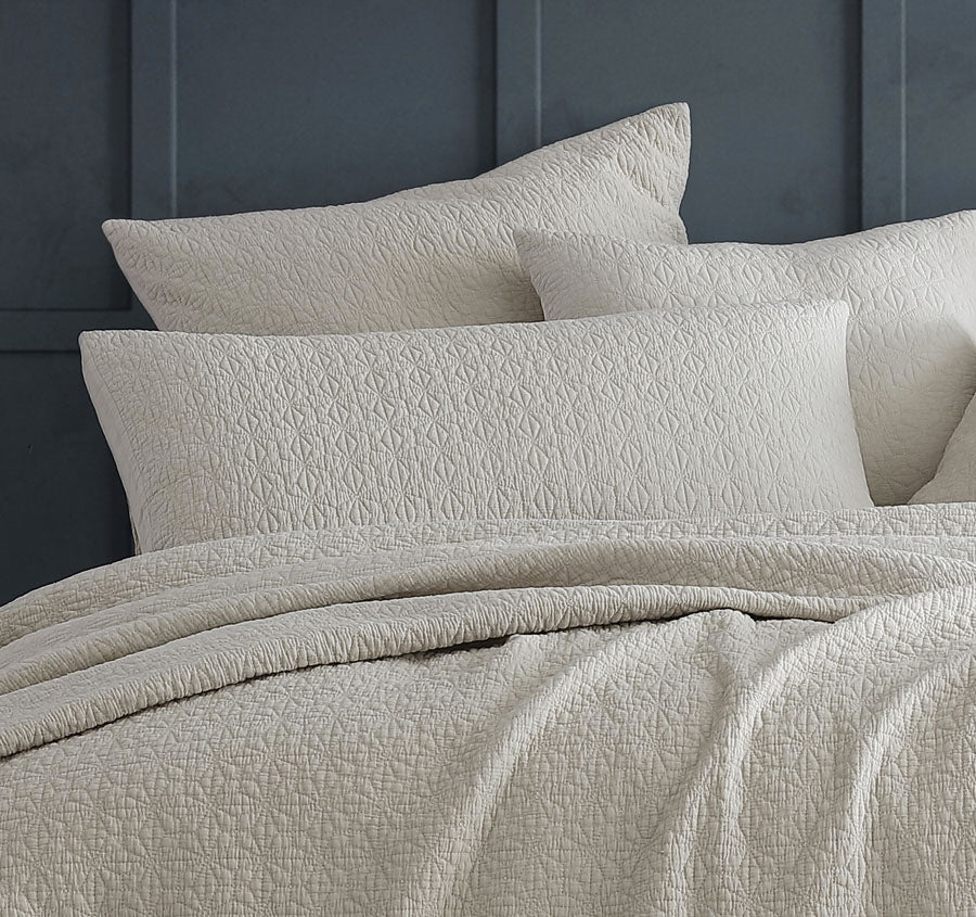 Kayo Coverlet Range Linen - Image 4