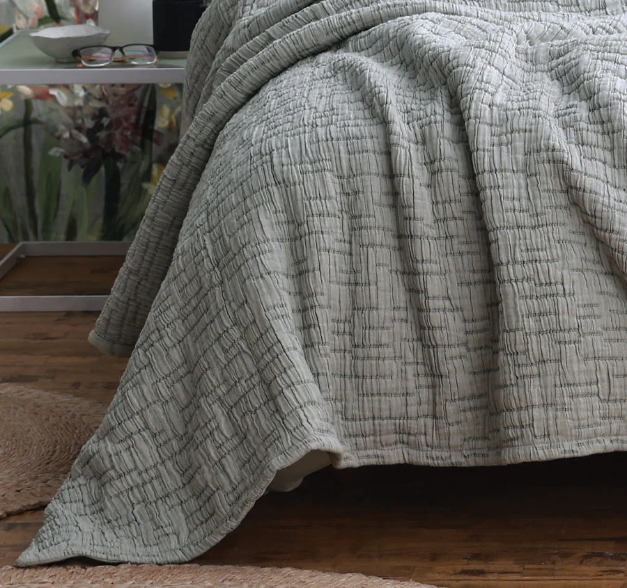 Livie Coverlet Set Range Moss - Image 3