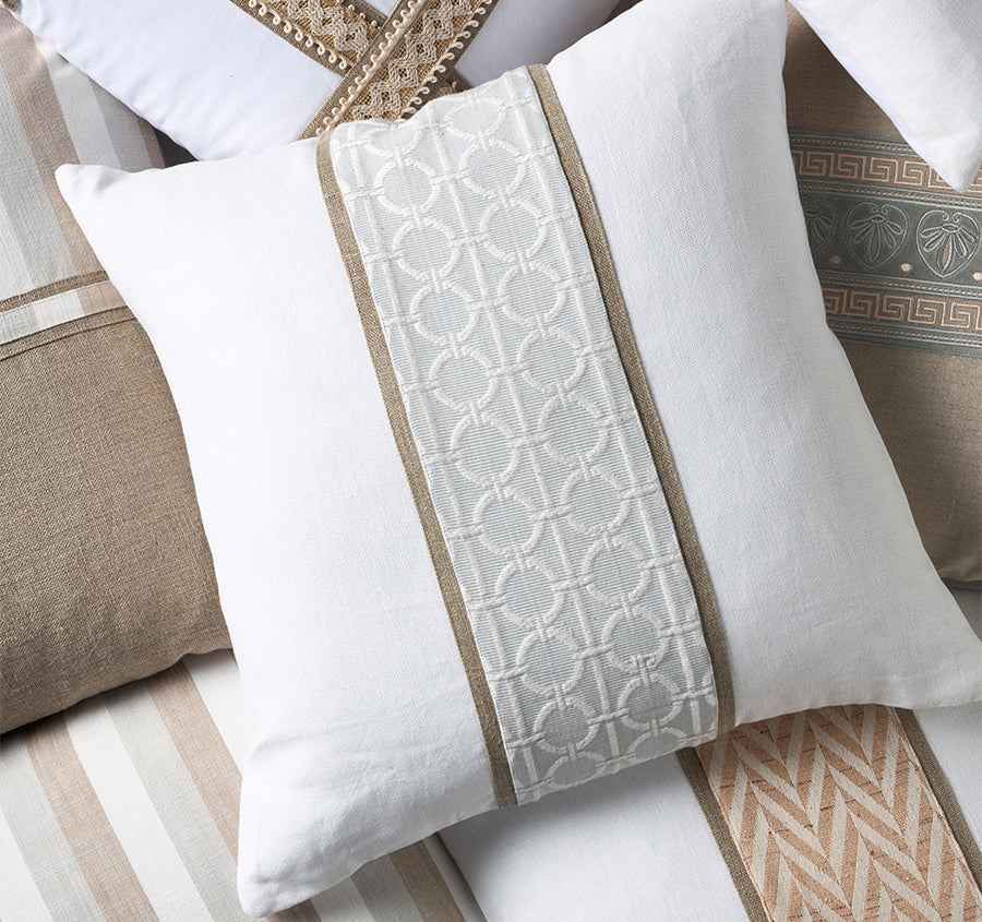Catalina Link 50x50cm Filled Cushion Sky Blue - Image 3
