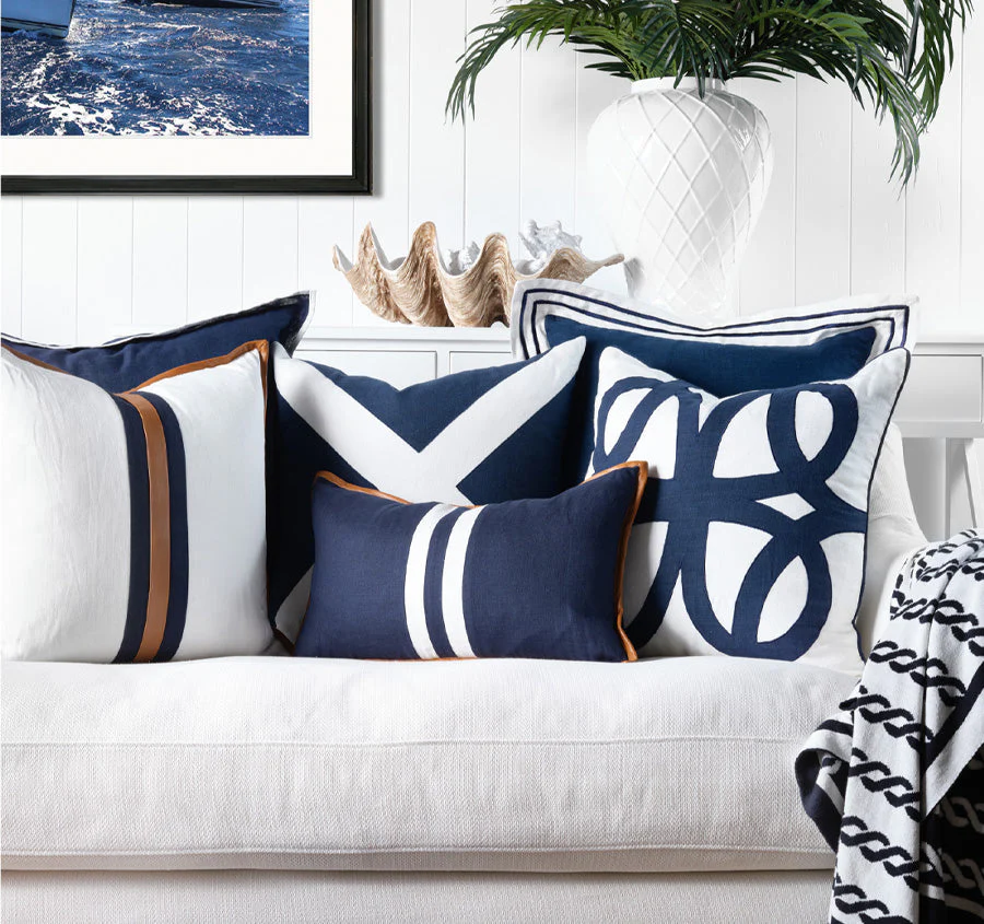 Linen Thea 50x50cm Filled Cushion Navy - Image 3