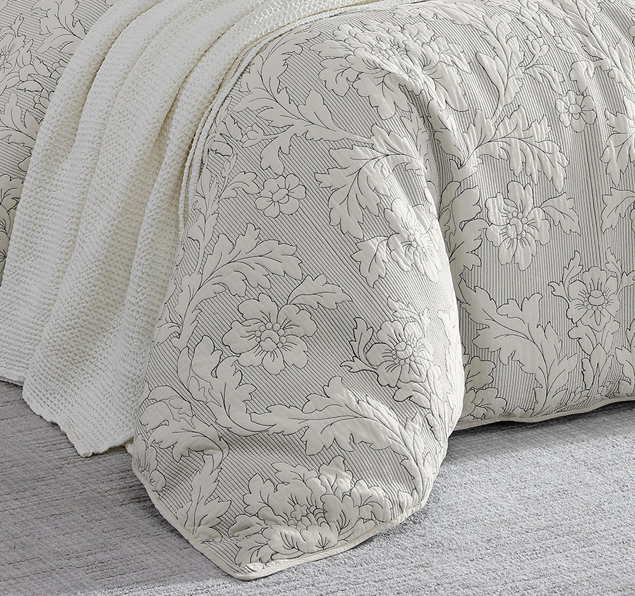 Fleur Quilt Cover Set Range Ink - Image 3