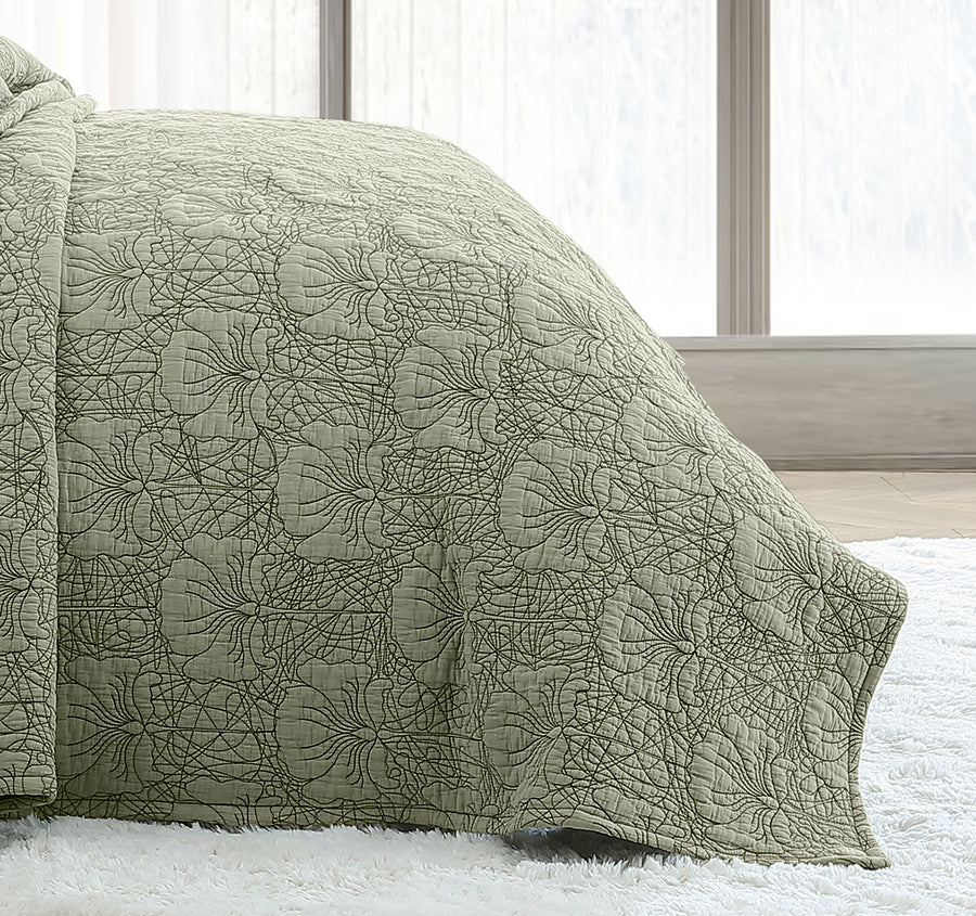 Lilian Bedspread Moss - Image 3