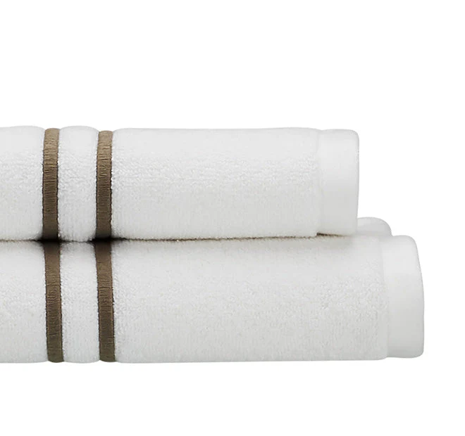 Vida Cord Stitch 650GSM Cotton Bath Towel Range White and Fungi - Image 2