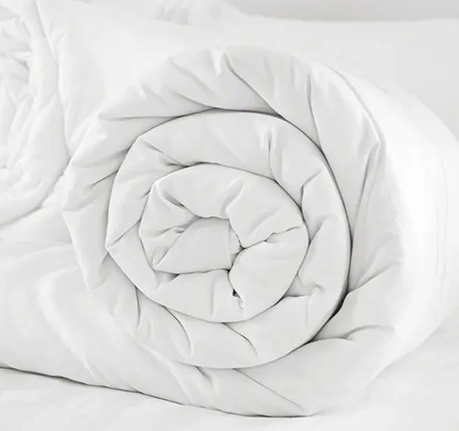 All Seasons Ultrafibre 300GSM Commercial Quilt Range - Image 4